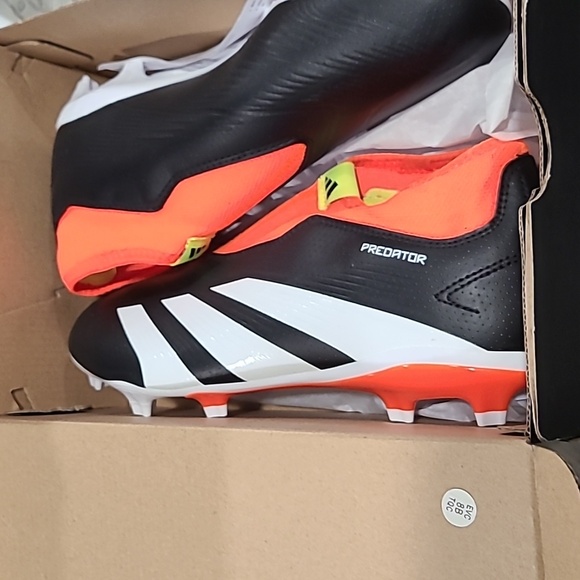 Adidas League Laceless Firm Ground Cleats Men's 6, Women's 7 - Picture 8 of 9